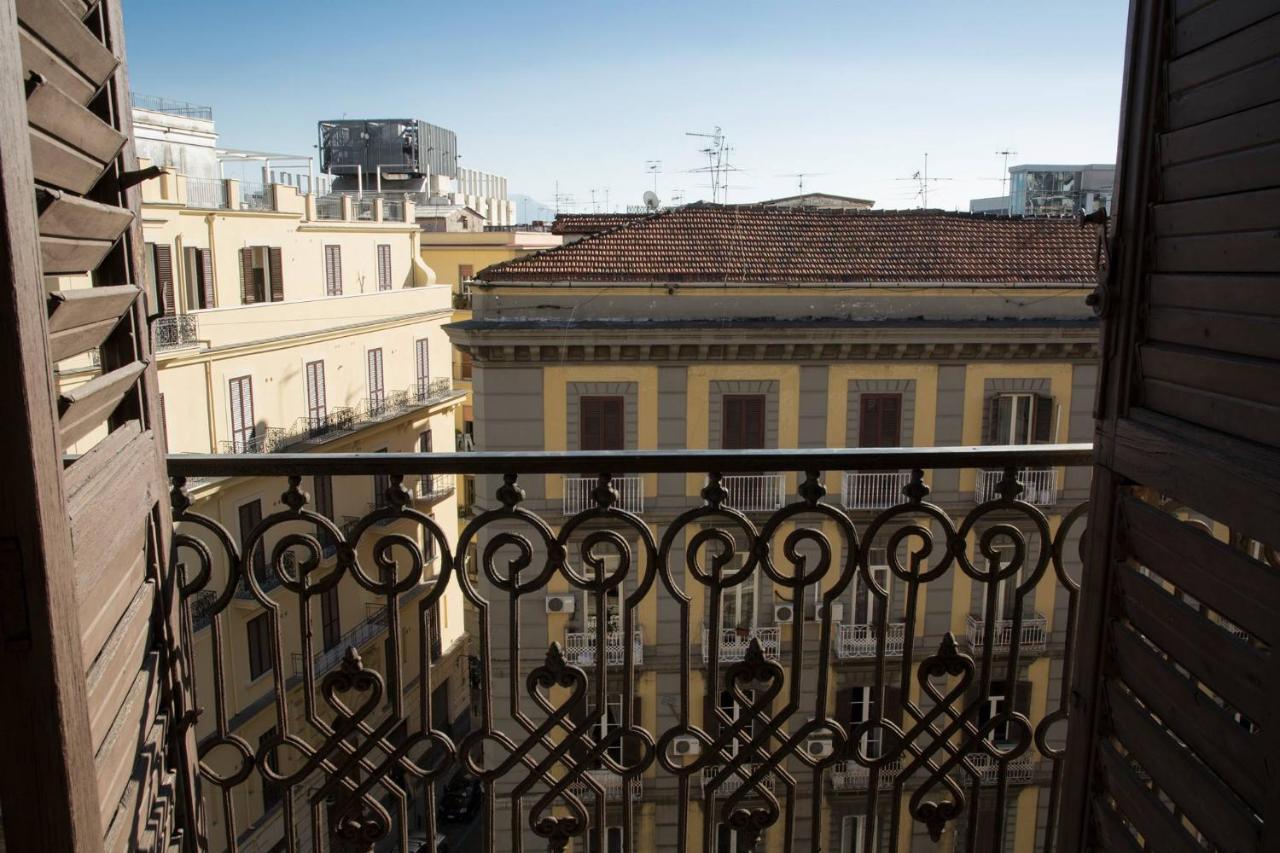Bnb Al Centro E Meglio, Napoli Apartment ภายนอก รูปภาพ