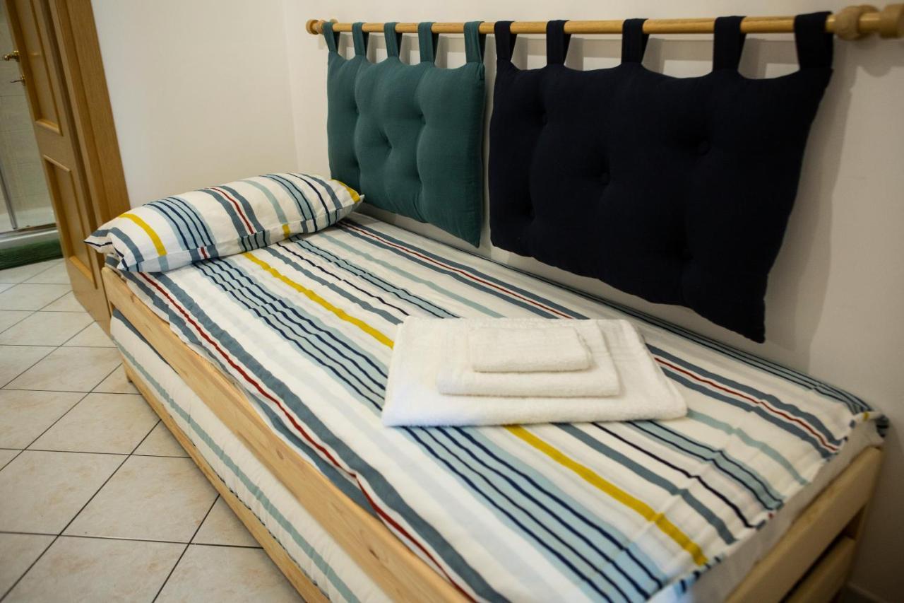 Bnb Al Centro E Meglio, Napoli Apartment ภายนอก รูปภาพ