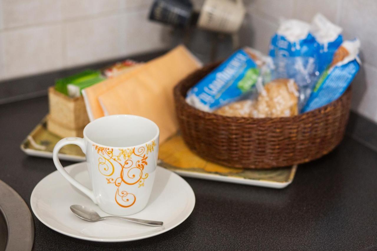 Bnb Al Centro E Meglio, Napoli Apartment ภายนอก รูปภาพ