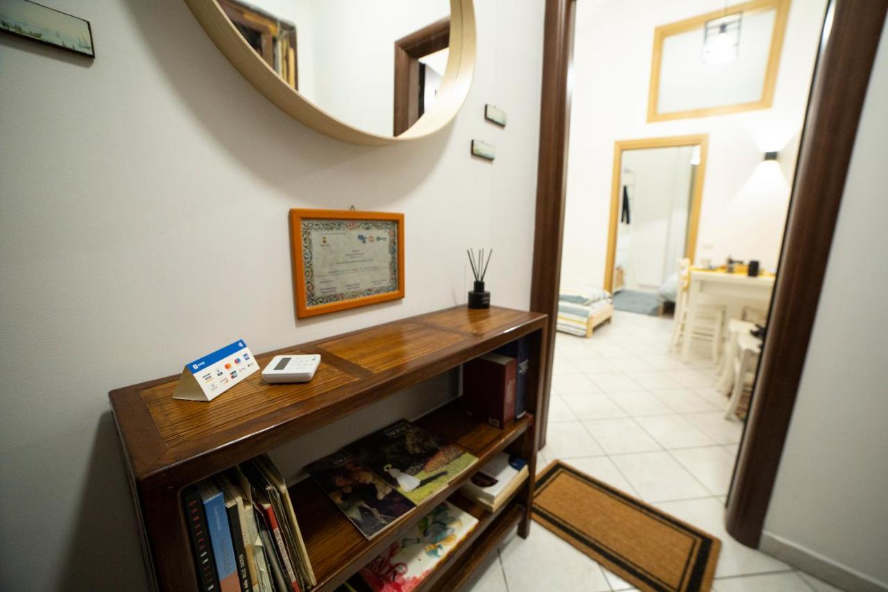 Bnb Al Centro E Meglio, Napoli Apartment ภายนอก รูปภาพ